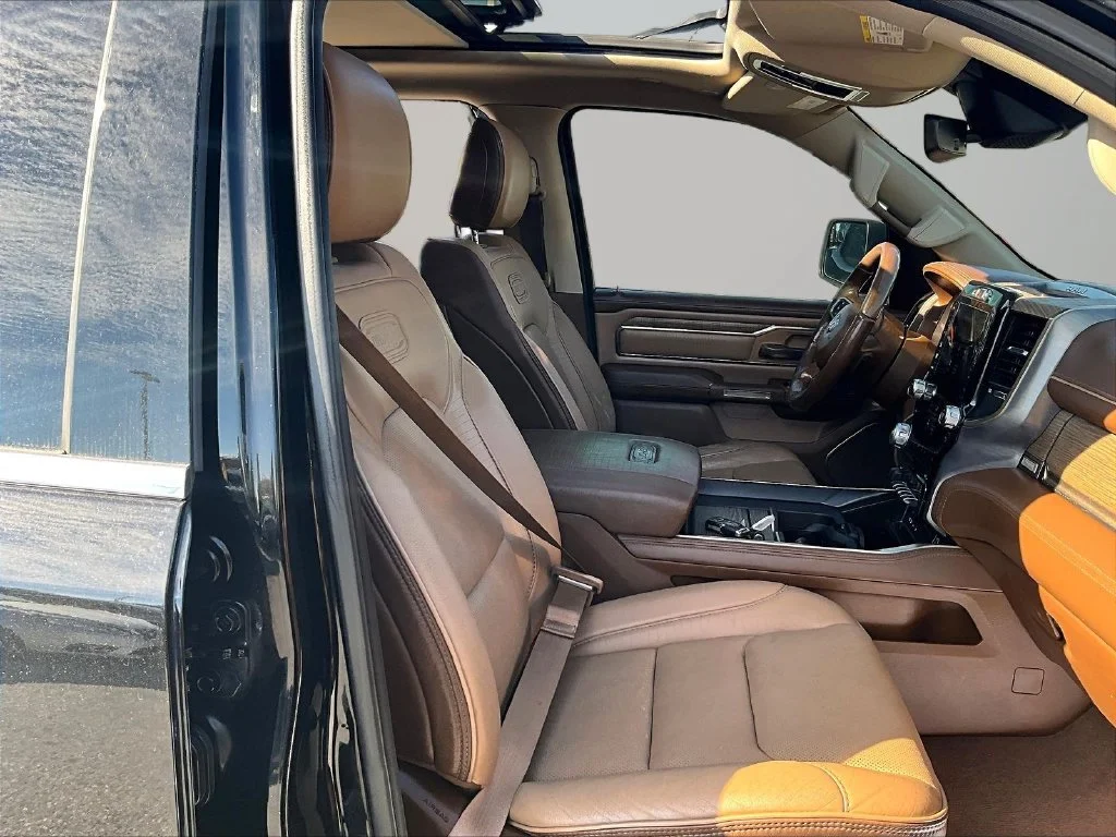 Used 2019 Black Ram Laramie Longhorn image 8