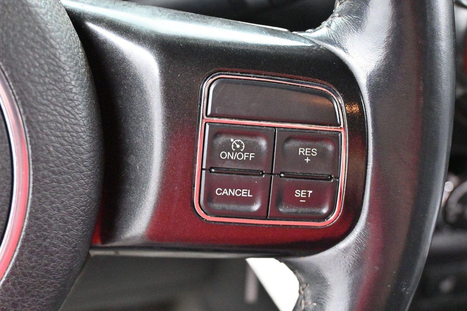 Used 2017 Billet Silver Metallic Clearcoat Jeep Smoky Mountain image 18