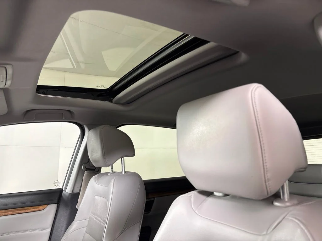 Used 2018  Honda EX-L image 28
