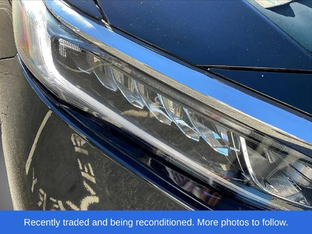 Used 2019 Crystal Black Pearl Honda EX-L image 30