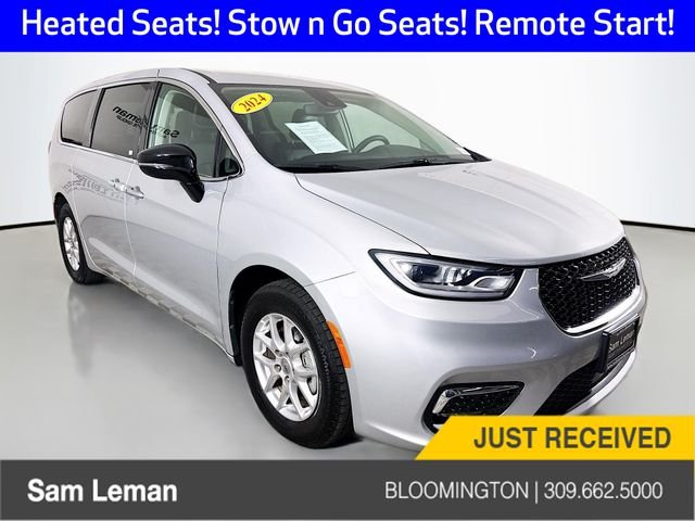 2024 Chrysler Pacifica Touring L's photo