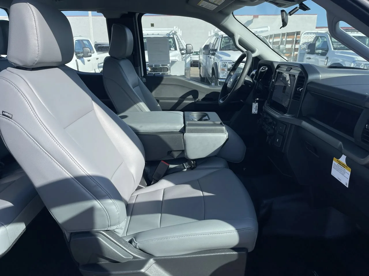 New 2026 Oxford White Ford XL image 16