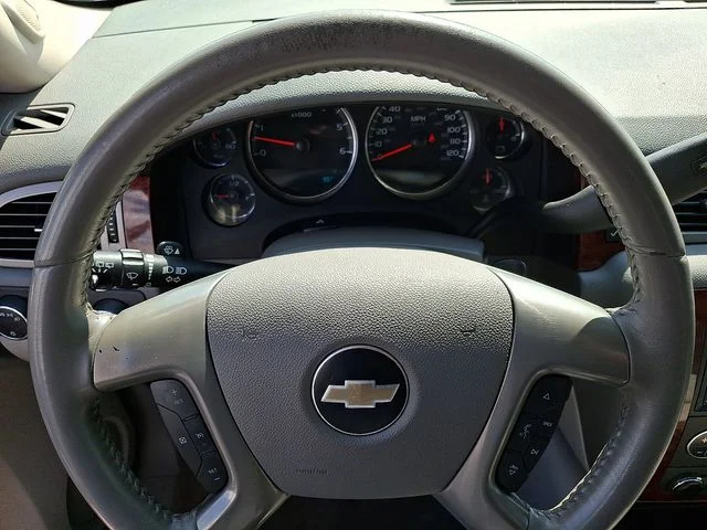 Used 2010 Black Chevrolet LT image 17
