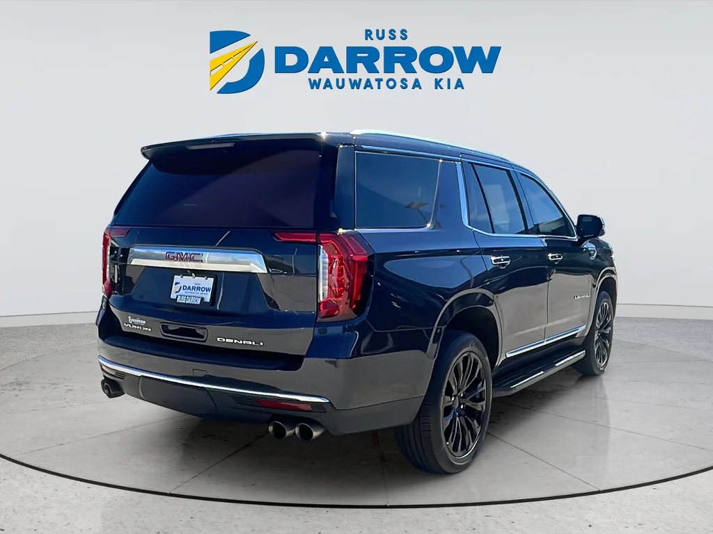 Used 2023 Silver GMC Denali image 5