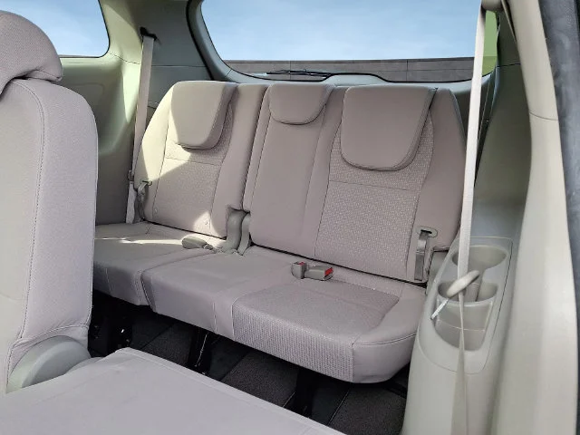 Used 2018 Blue Kia LX image 11