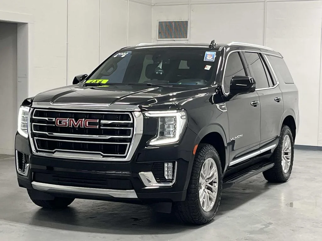 Certified Used 2022 Onyx Black GMC SLT image 4