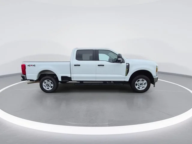 Used 2026 White Ford XLT image 9