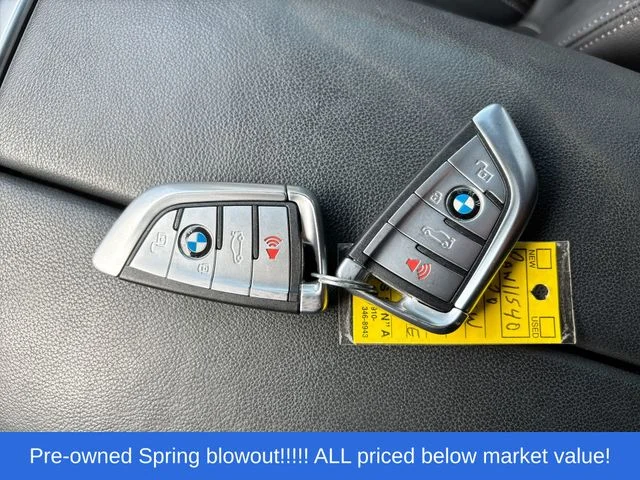 Used 2020 Black BMW xDrive40i image 30