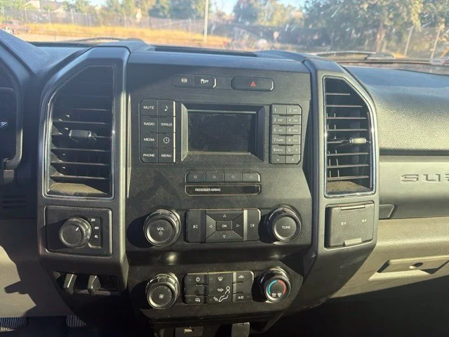 Used 2019 White Ford XLT image 18