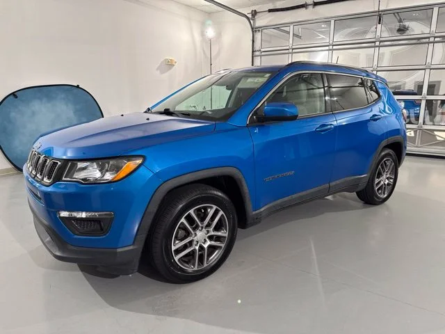 Used 2020 Blue Jeep Latitude image 3