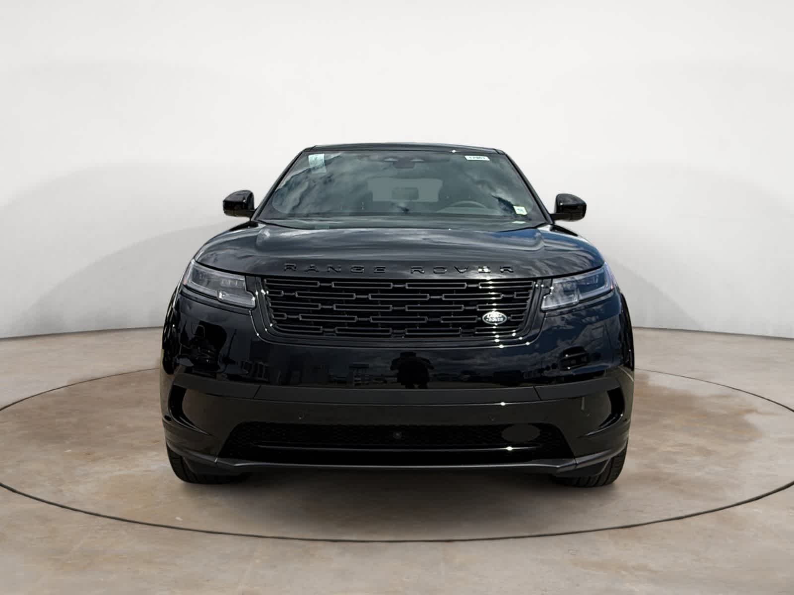 New 2026 Santorini Black Land Rover S image 8