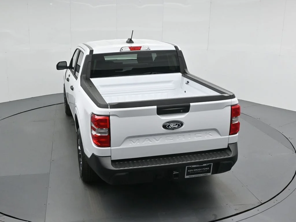 New 2026 White Ford XLT image 36