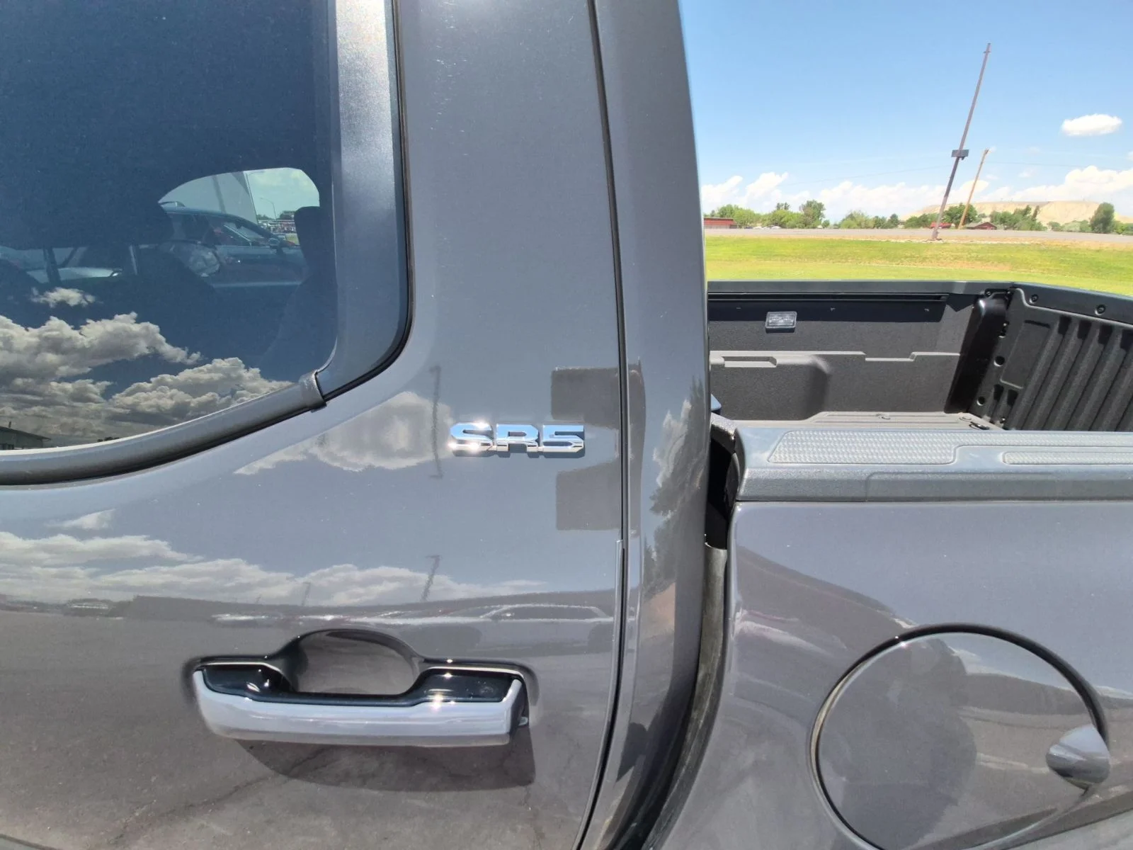 2026 Toyota Tacoma SR5 - Photo 10
