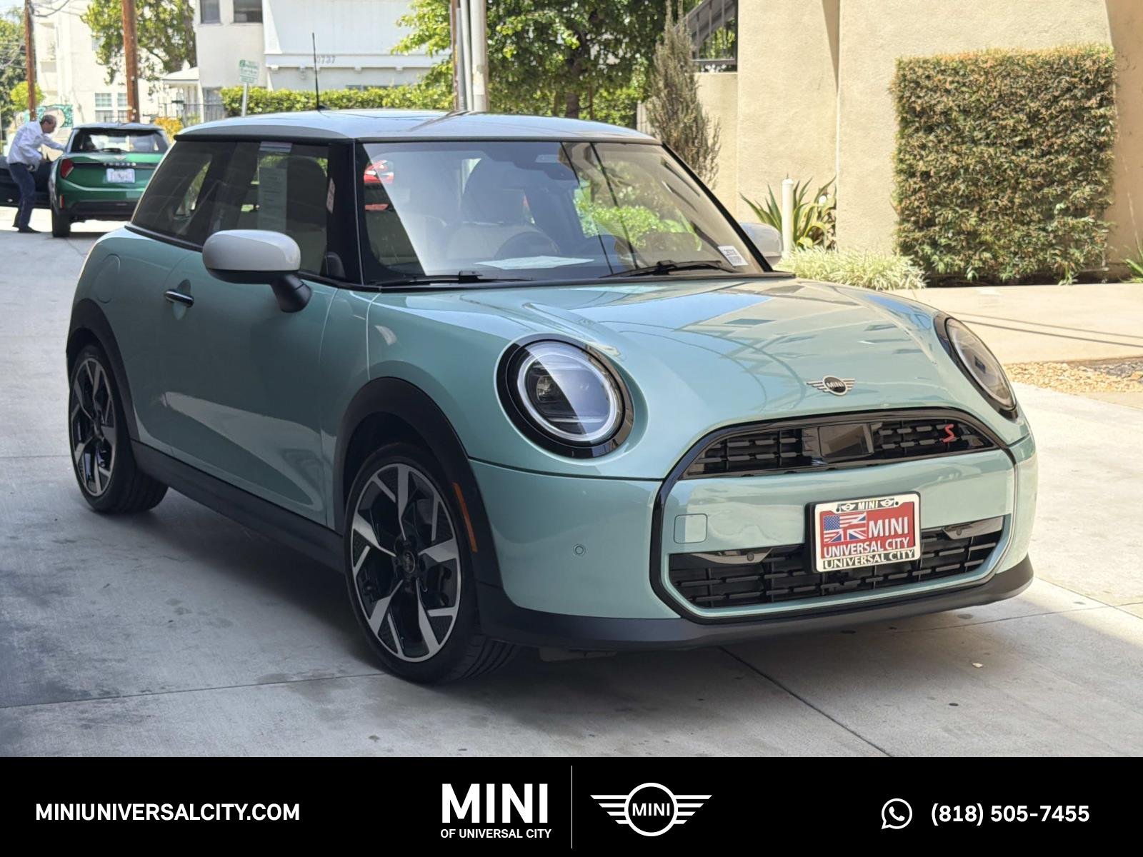 2026 MINI Hardtop Cooper S Signature's photo