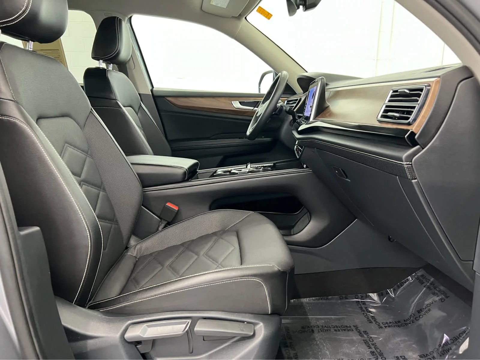 2025 Volkswagen Atlas SEL Premium R-Line - Photo 29