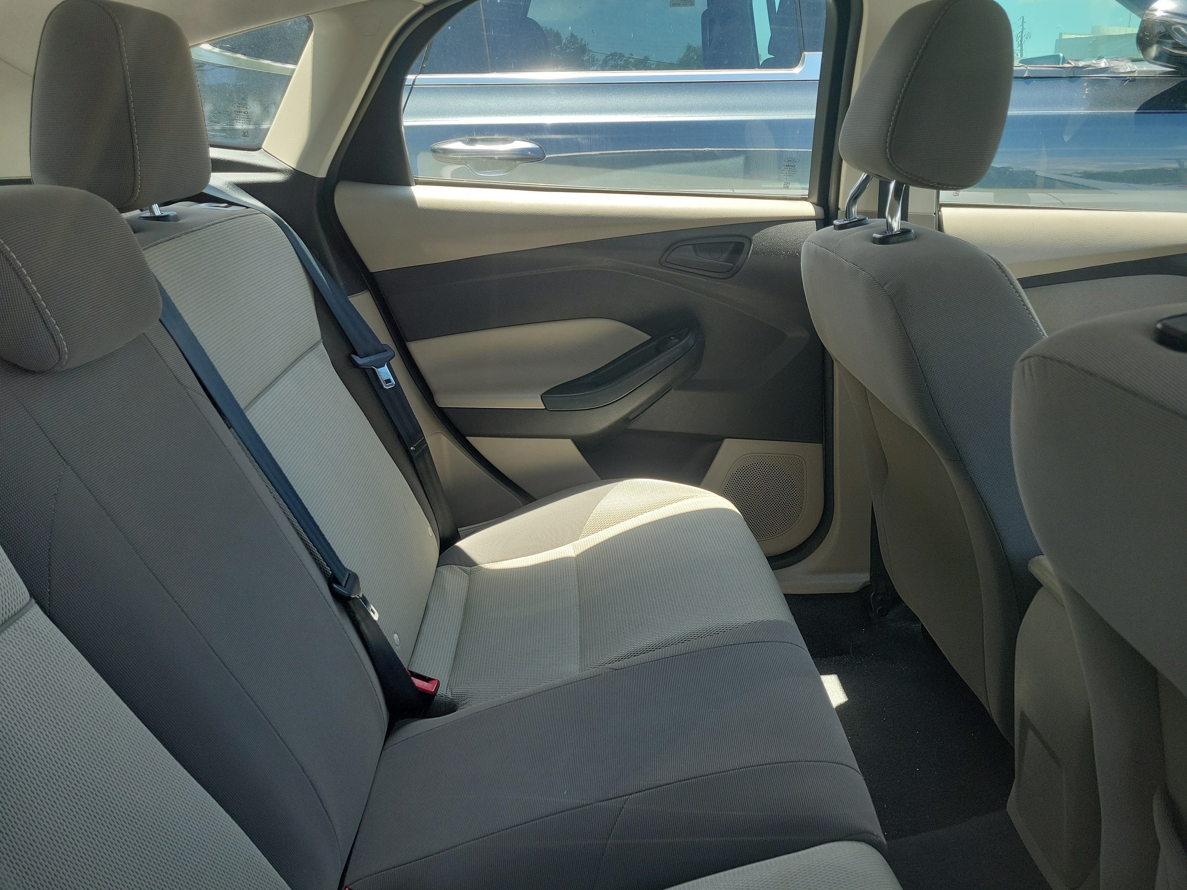 Used 2012 Ingot Silver Ford SE image 9
