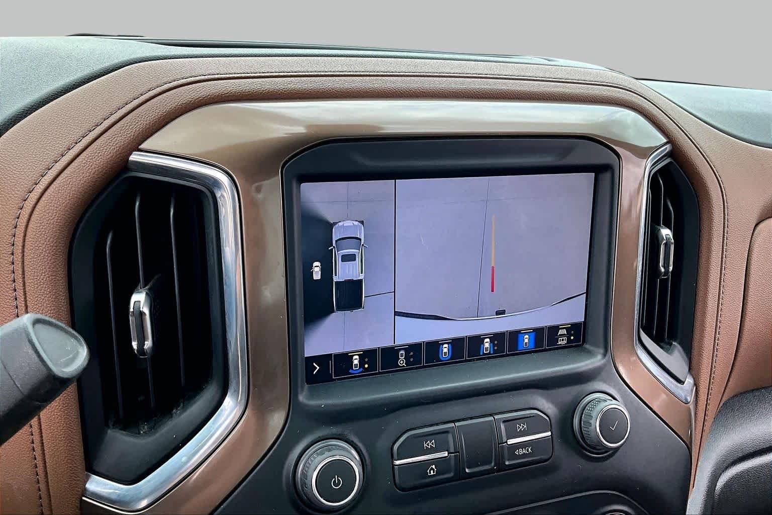 Used 2022 Iridescent Pearl Tricoat Chevrolet High Country image 26