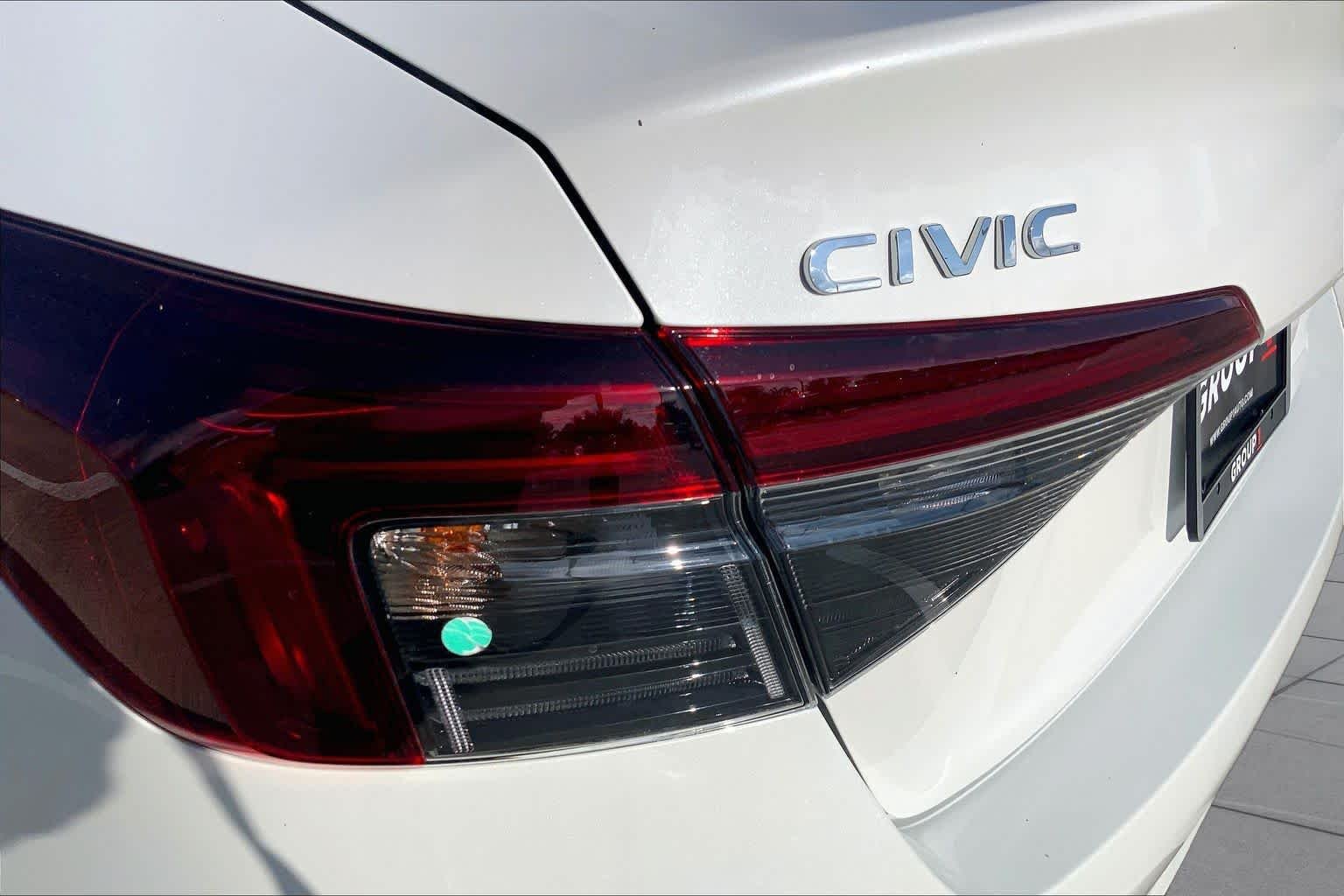 Used 2026 Platinum White Pearl Honda LX image 27