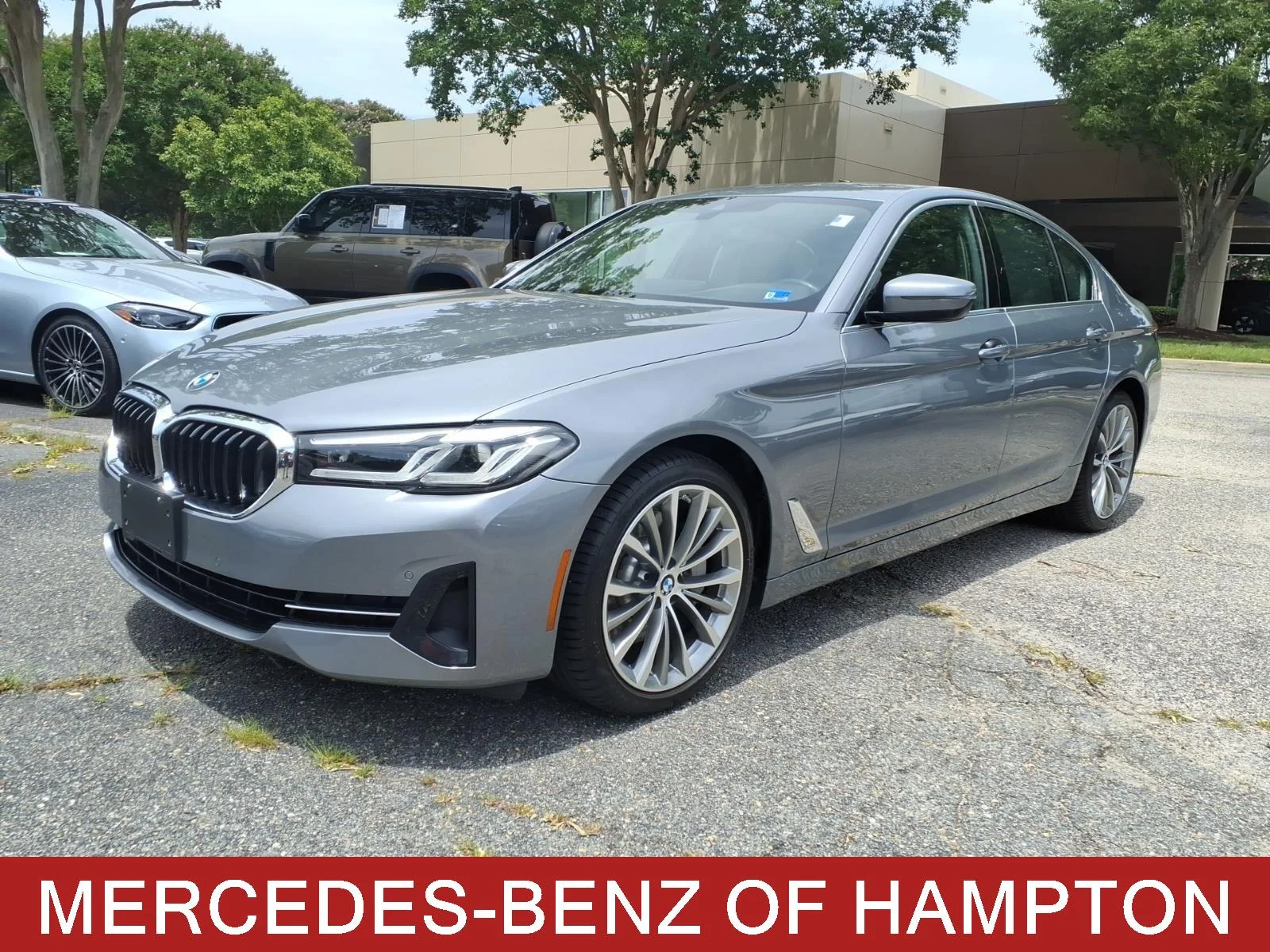Used 2023 Skyscraper Gray Metallic BMW 530i image 1