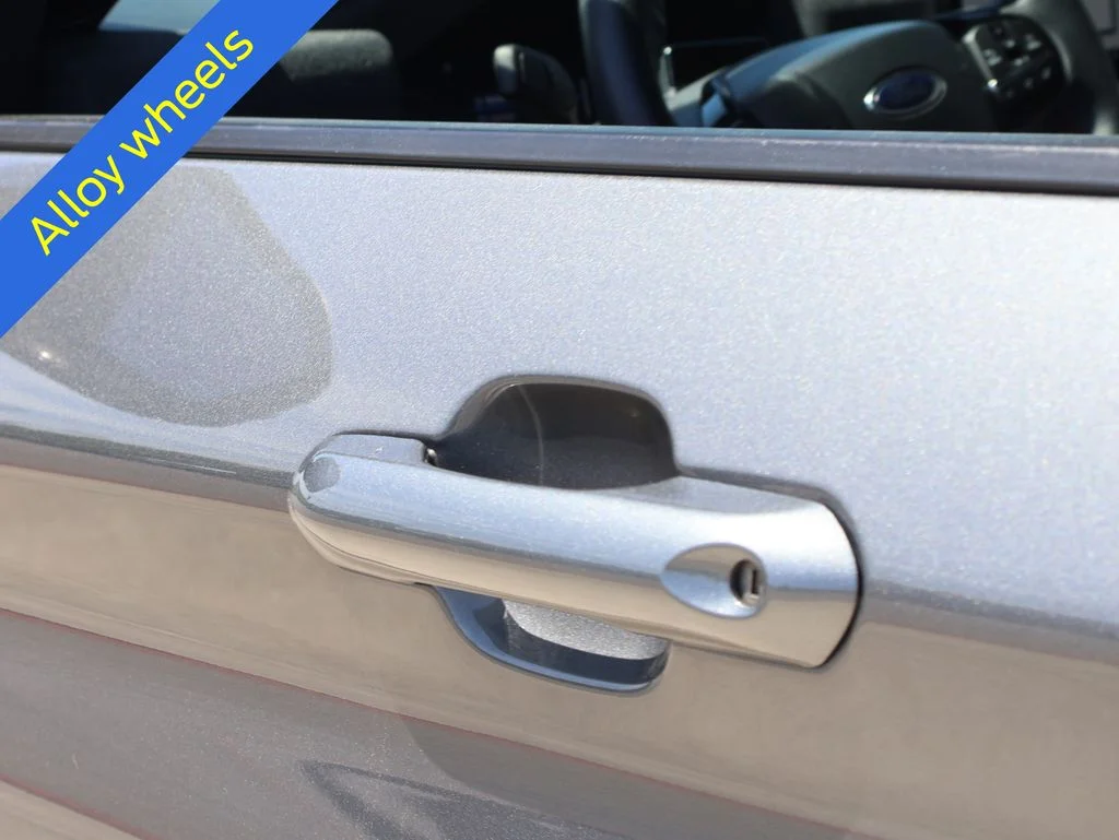 Used 2025 Gray Ford ST-Line image 22