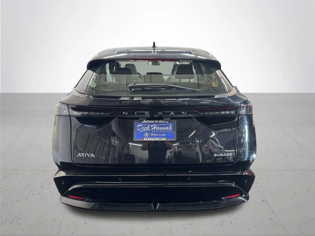 Used 2023 Black Nissan ENGAGE image 5