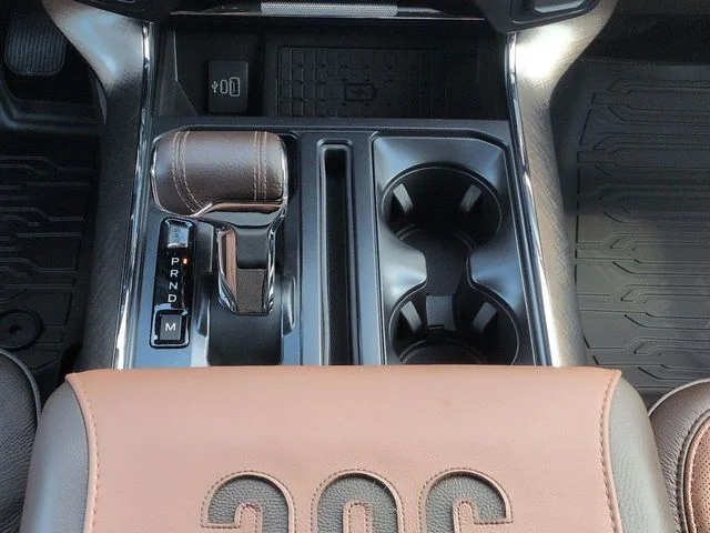 New 2026 Star White Metallic Tri-Coat Ford King Ranch® image 20