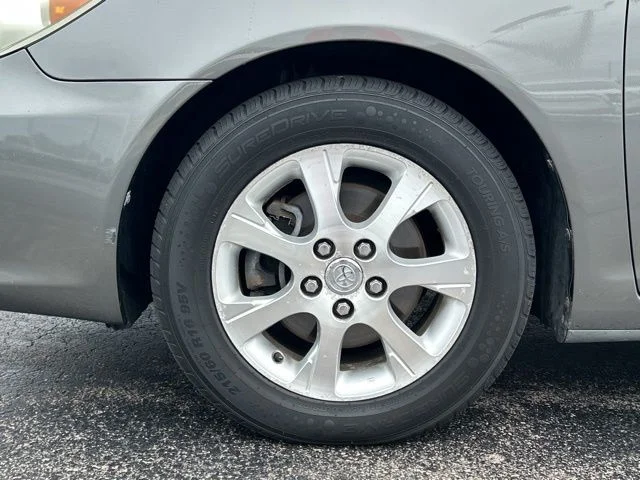 Used 2005 Phantom Gray Pearl Toyota XLE image 15
