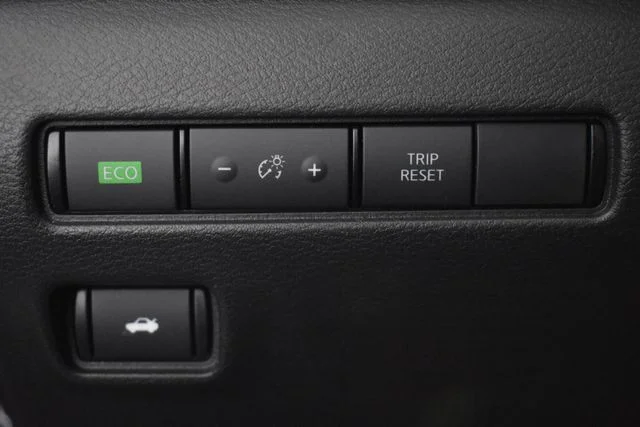 Used 2024 Gray Nissan SV image 29