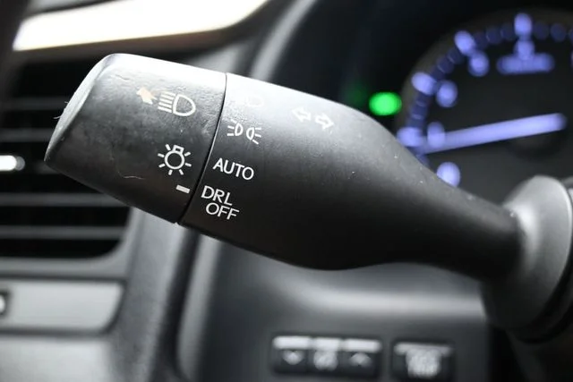 Used 2021 White Lexus 350 image 21
