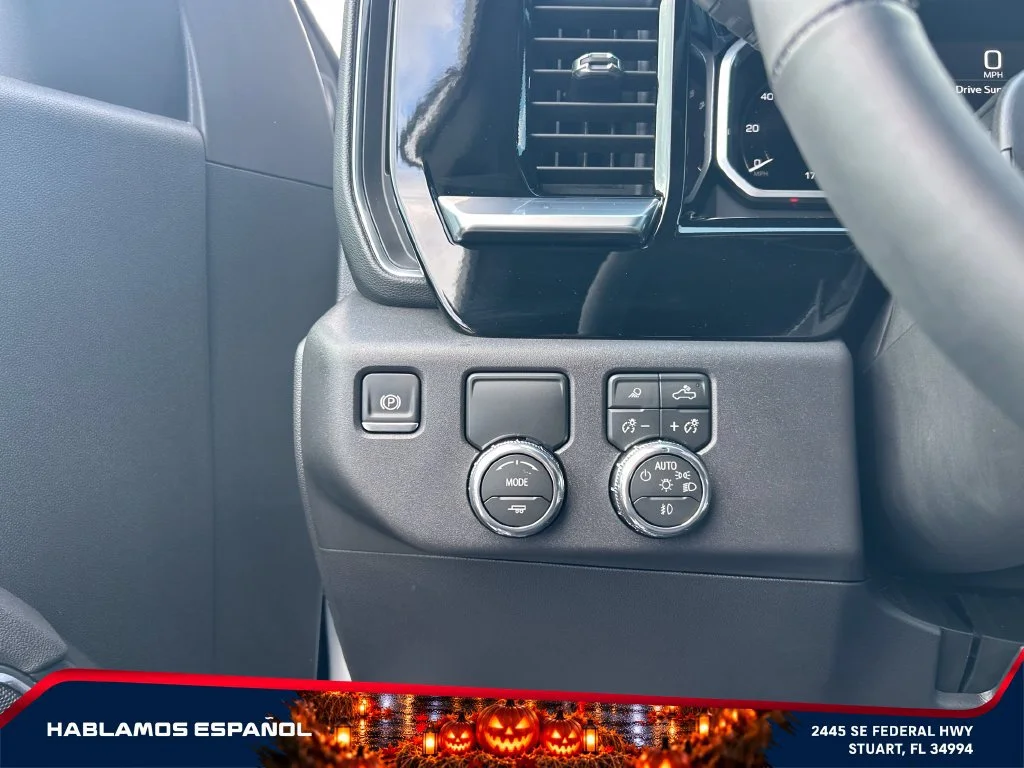 New 2026 Summit White GMC Elevation image 24