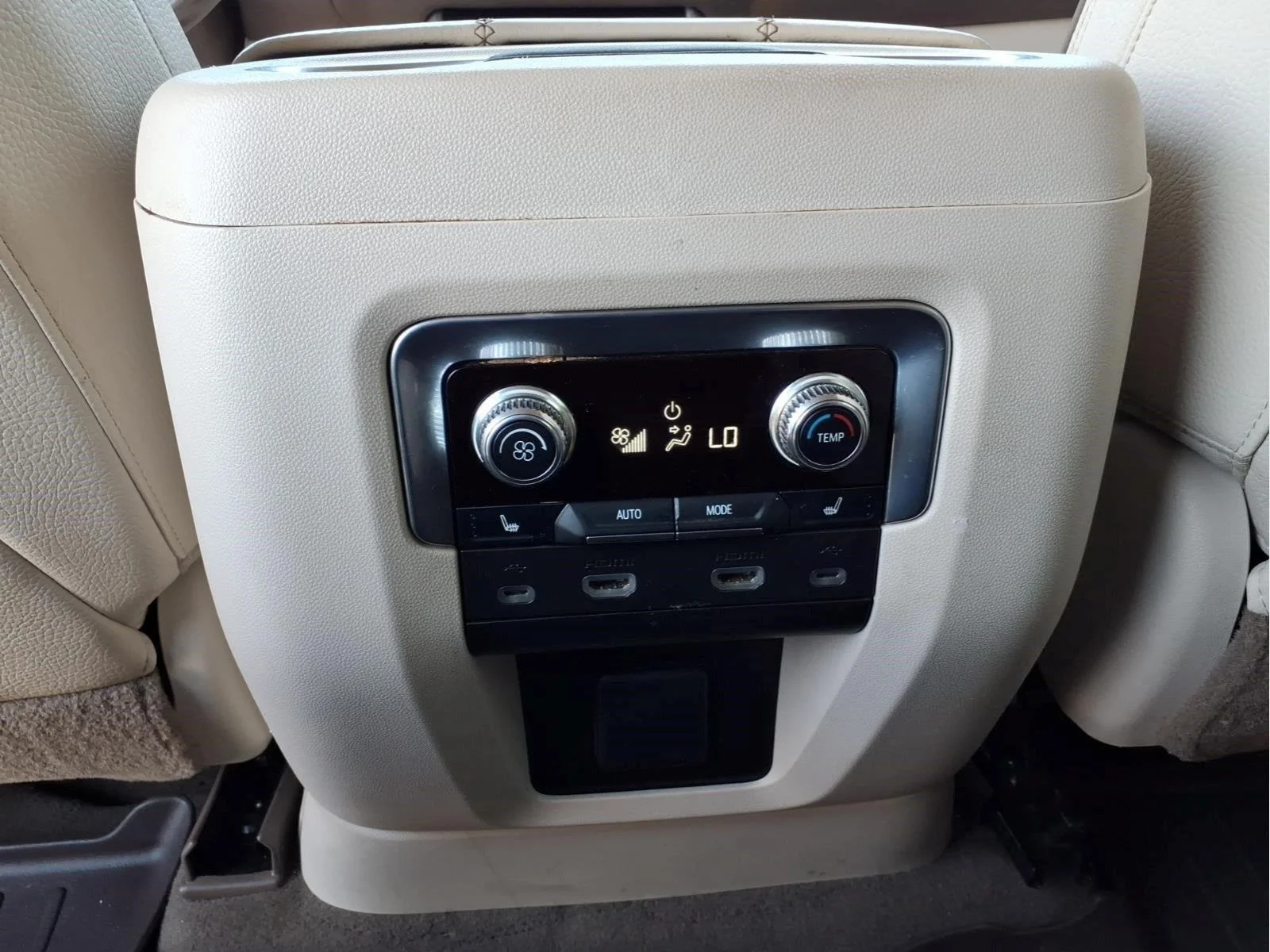 Used 2021 WHITE FROST TRICOAT GMC Denali image 14