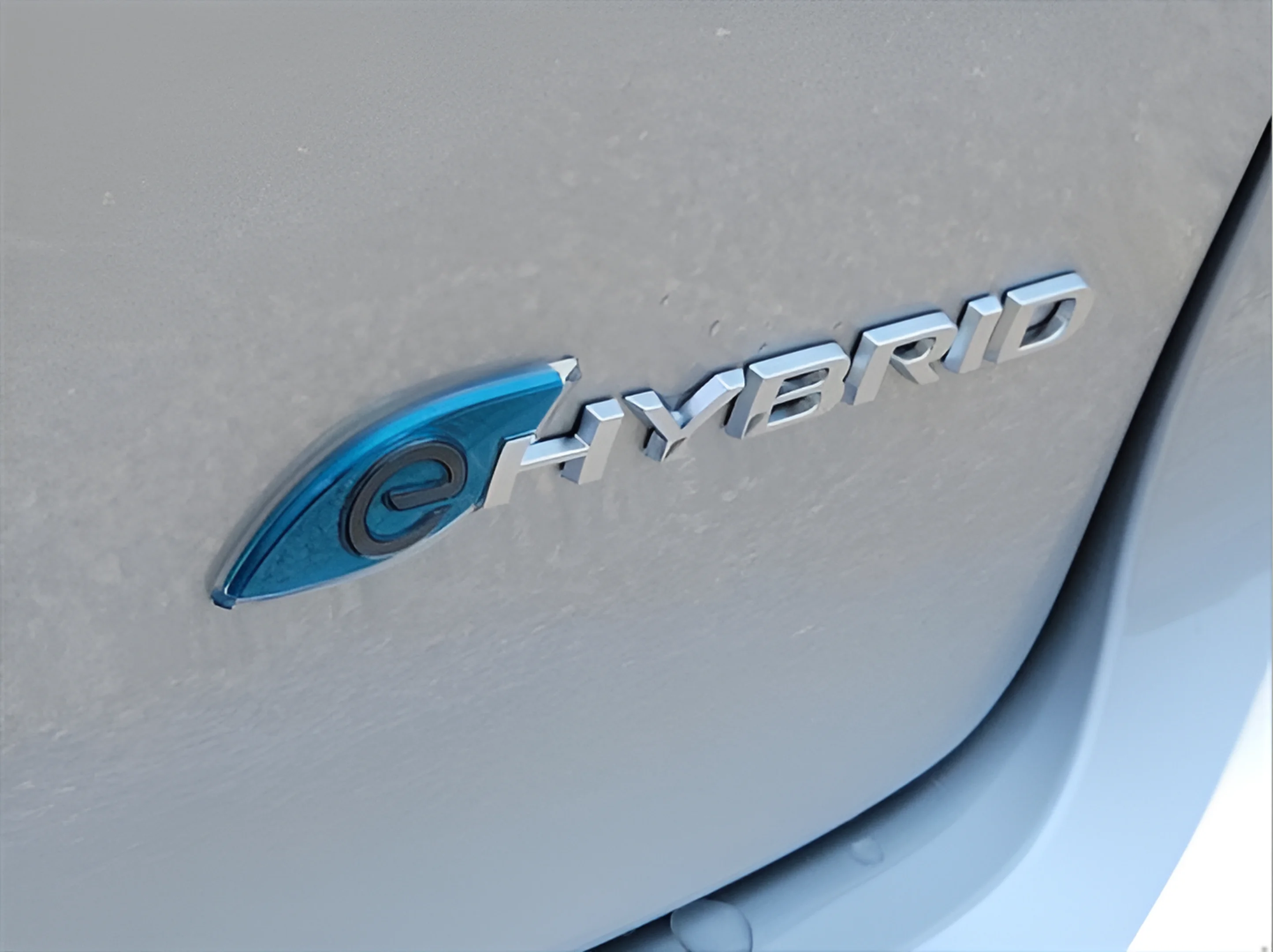 Used 2023 Silver Mist Clearcoat Chrysler Hybrid Pinnacle image 20