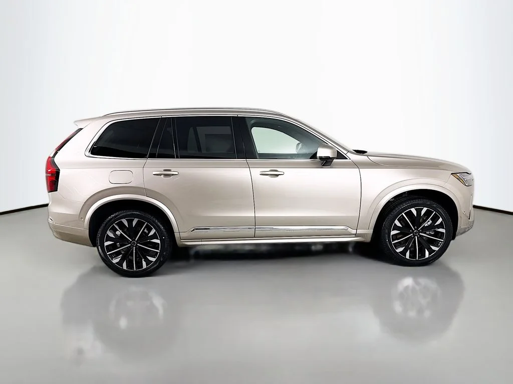 New 2026 Bright Dusk Metallic Volvo T8 Plus image 8