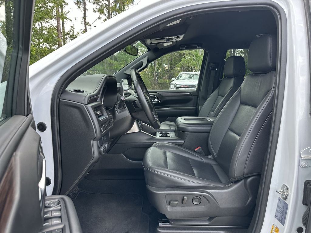 Used 2023 Summit White Chevrolet LT image 19