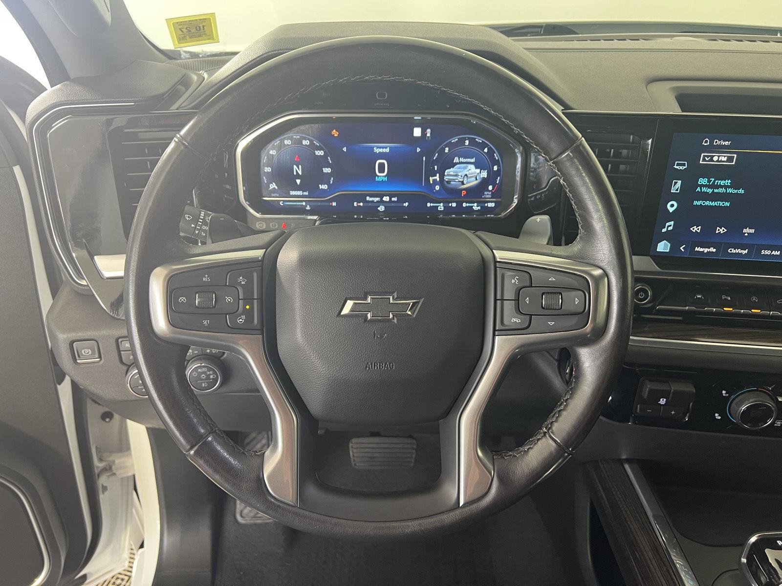 Used 2023 Summit White Chevrolet RST image 9