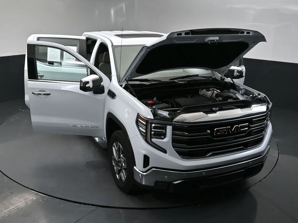 Used 2026 White GMC SLT image 43