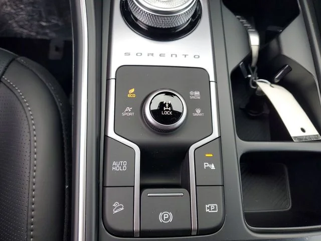 2025 Kia Sorento EX Hybrid - Photo 22