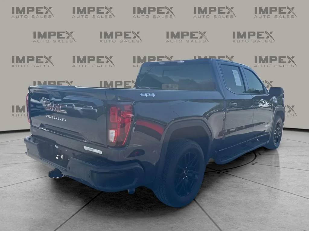 Used 2025 Silver GMC Elevation image 5