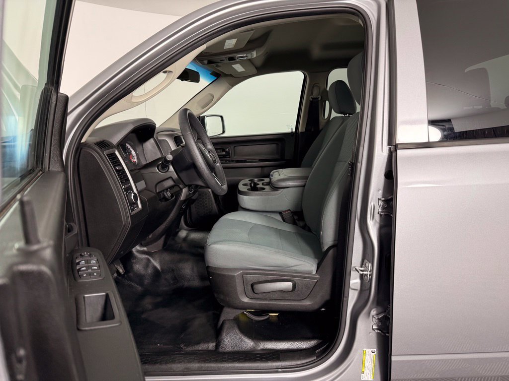 Used 2019 Silver Ram Tradesman image 2