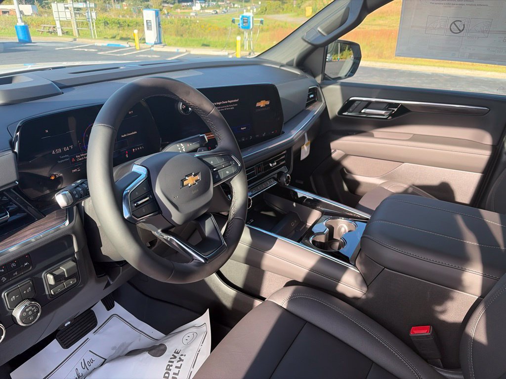 2026 Chevrolet Suburban LT - Photo 15