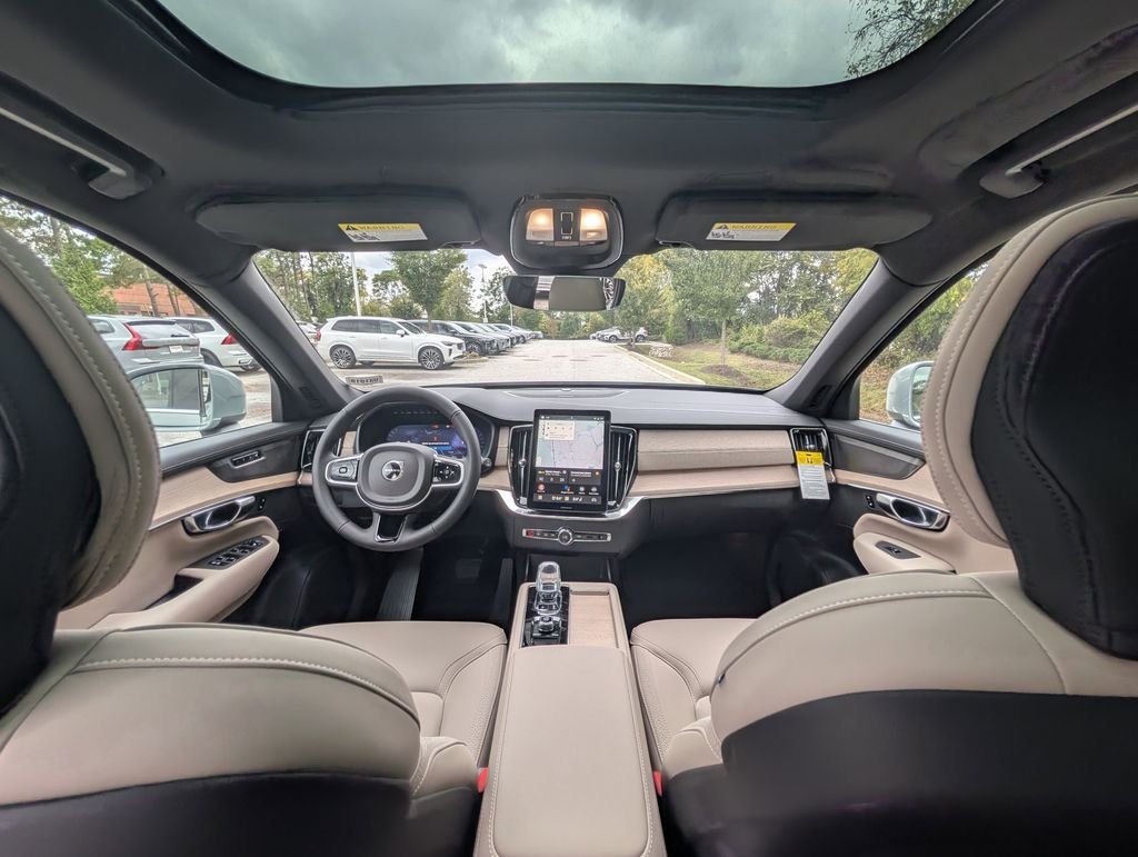 2026 Volvo XC90 Plus - Photo 12