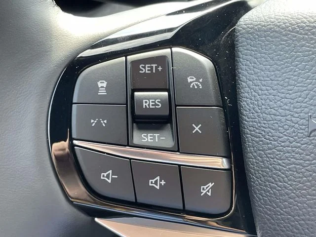New 2026 Space White Metallic Ford Platinum™ image 22