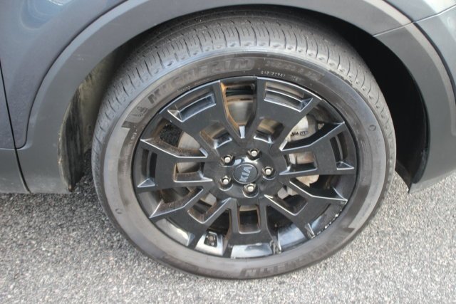 Used 2021 Gray Kia SX image 42