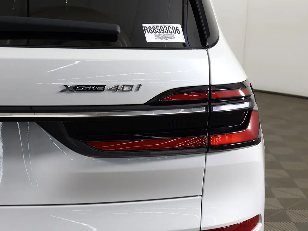 Used 2023 Alpine White BMW xDrive40i image 24