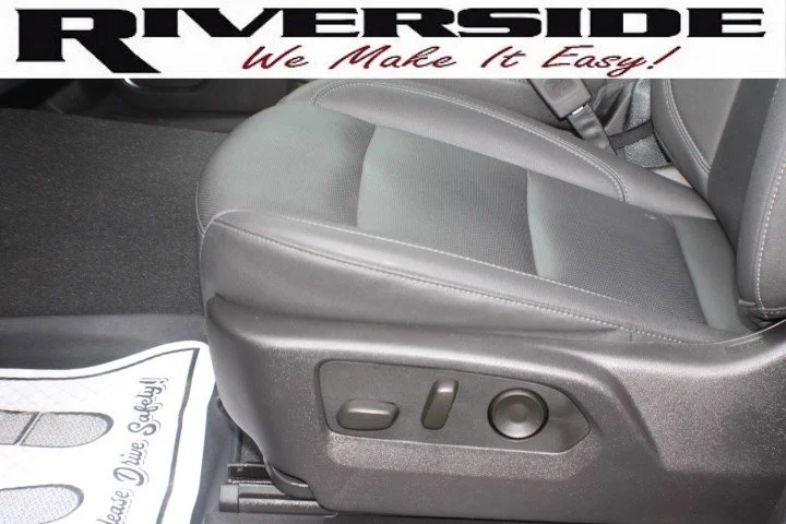 Certified Used 2024 Downpour Metallic GMC SLT image 15