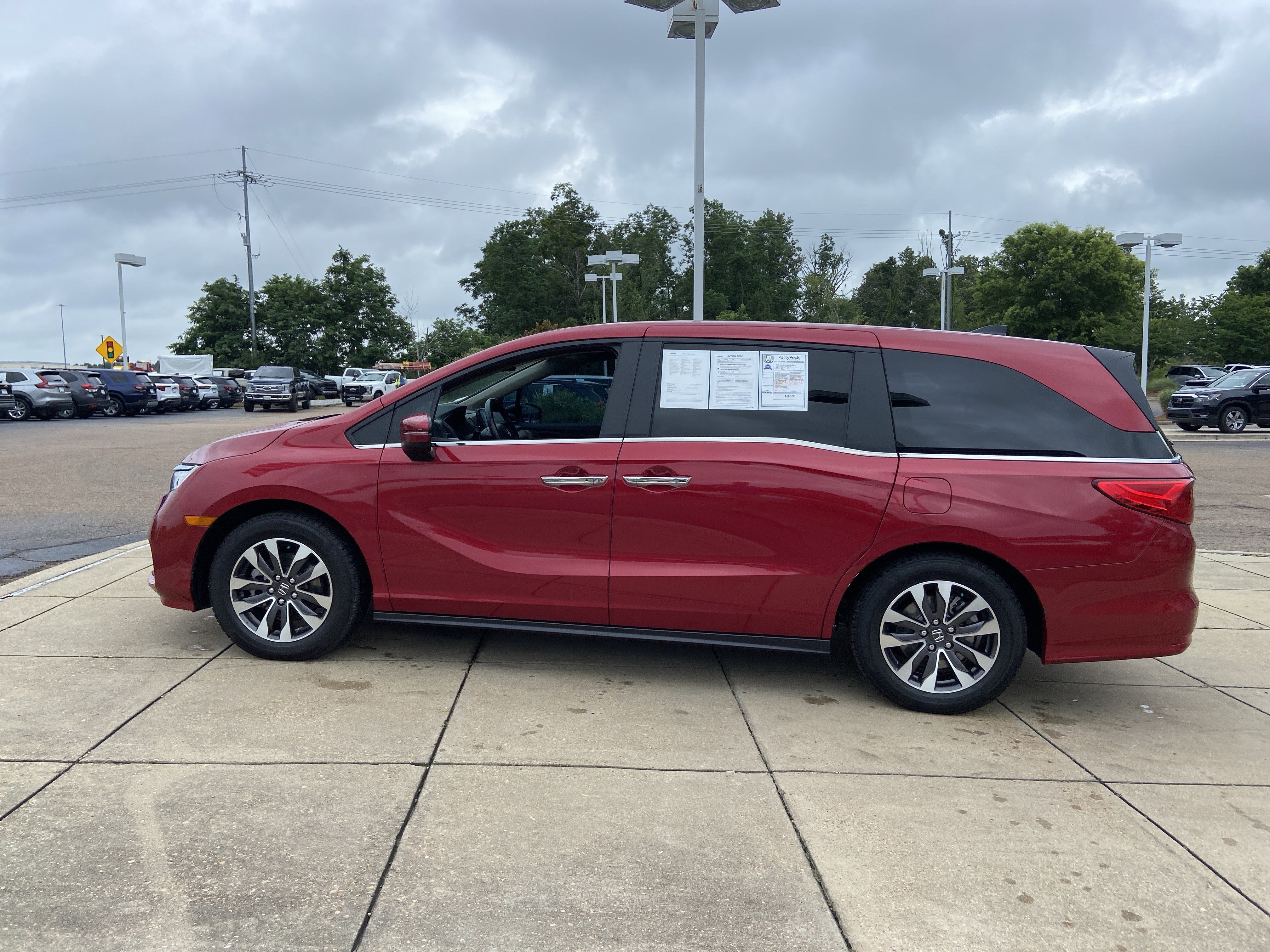 Used 2023 Radiant Red Metallic II Honda EX-L image 7