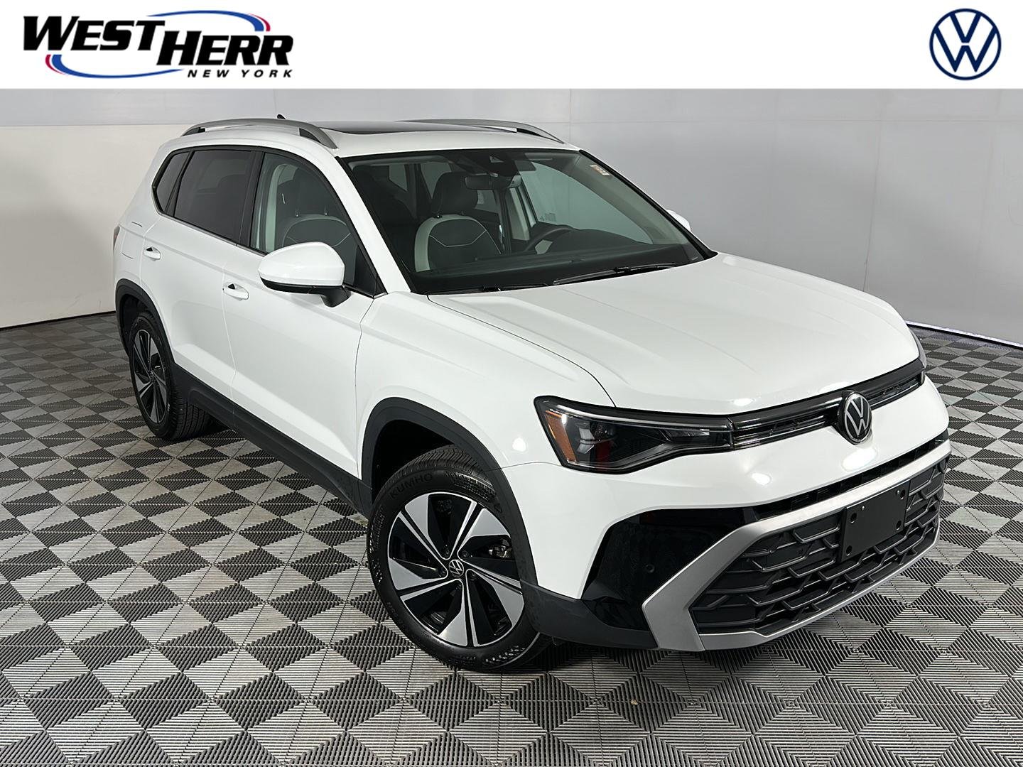 2026 Volkswagen Taos SE