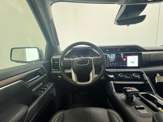 Used 2025 White Frost Tricoat GMC Denali image 22