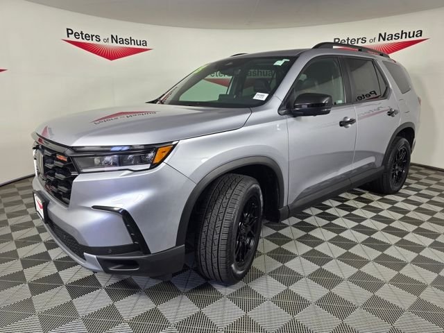 Used 2023 Lunar Silver Metallic Honda TrailSport image 12