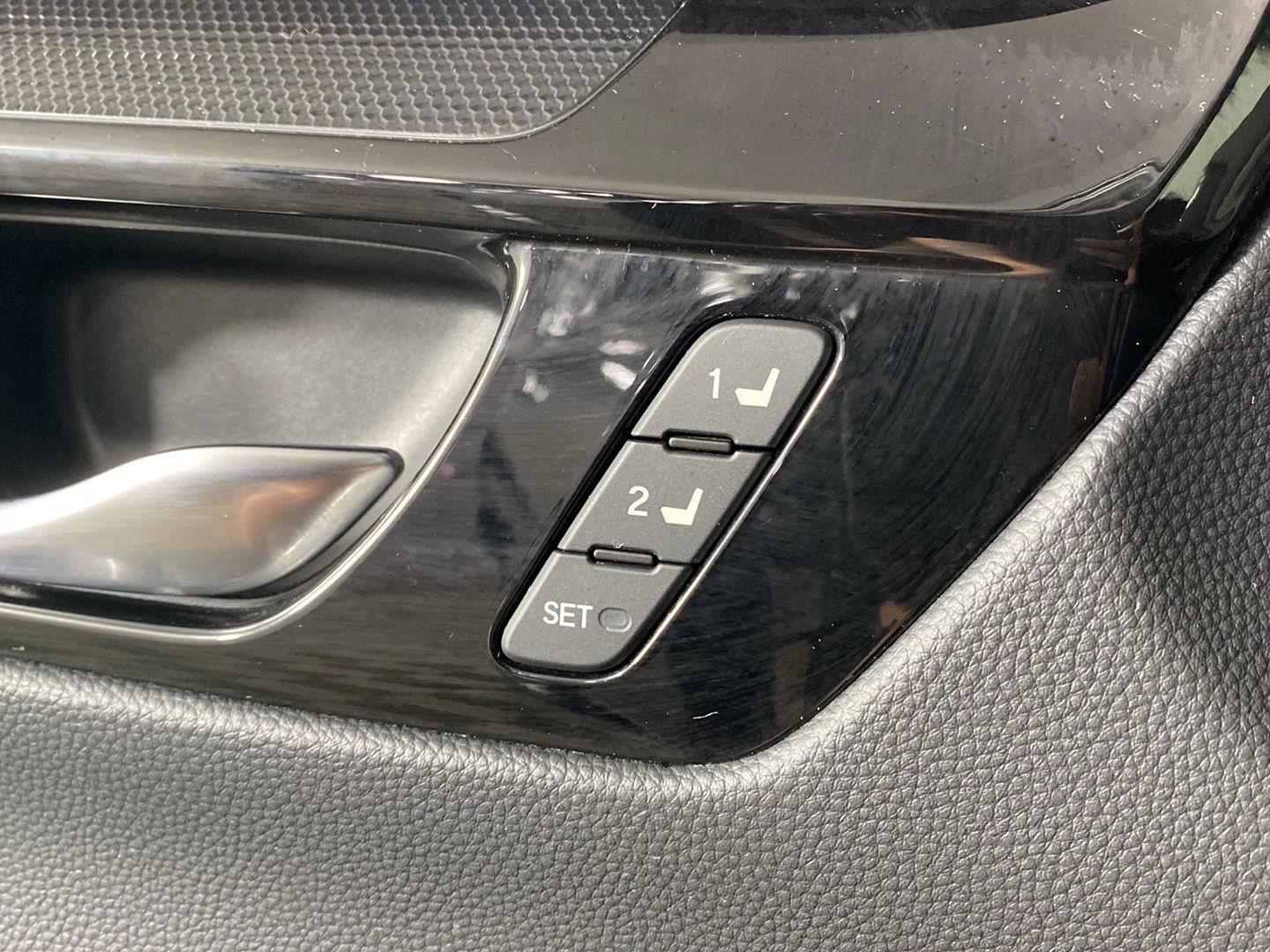 Used 2024 Meteorite Gray Metallic Honda EX-L image 26